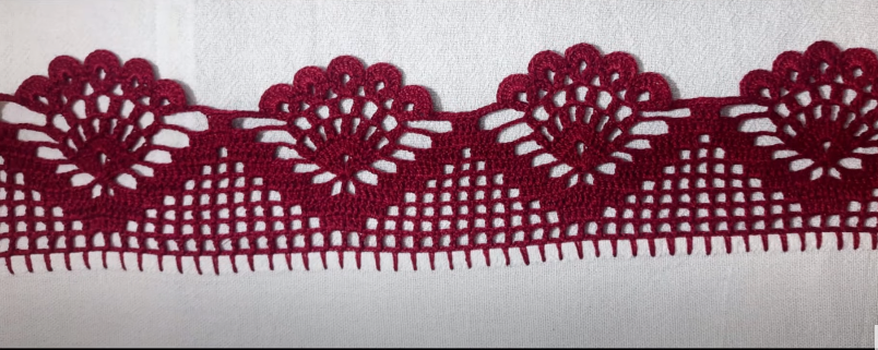 Crochet bar for fan-shaped dishcloth