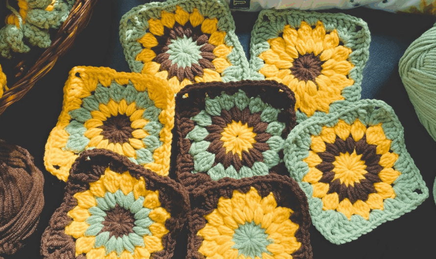 How to Granny Square Crochet