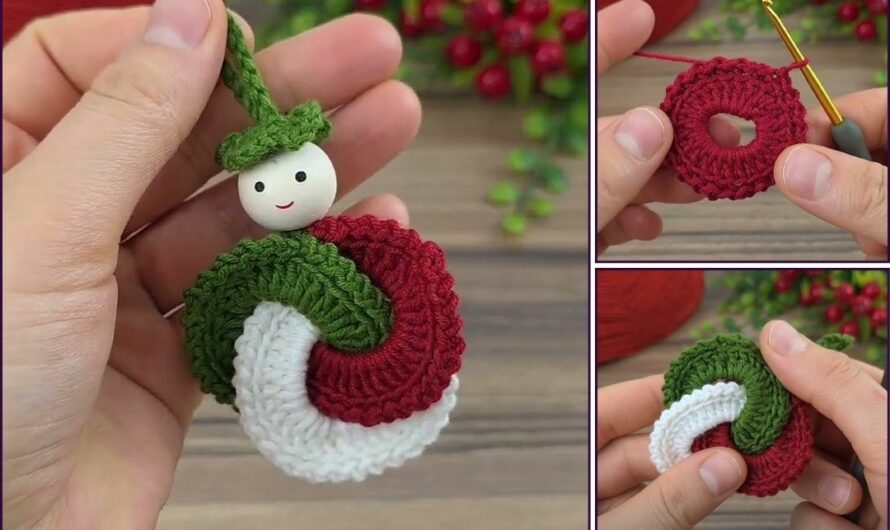 Emoji Bead Crochet Idea: Crochet Christmas Keychain🧶🧶😍😍😊😊